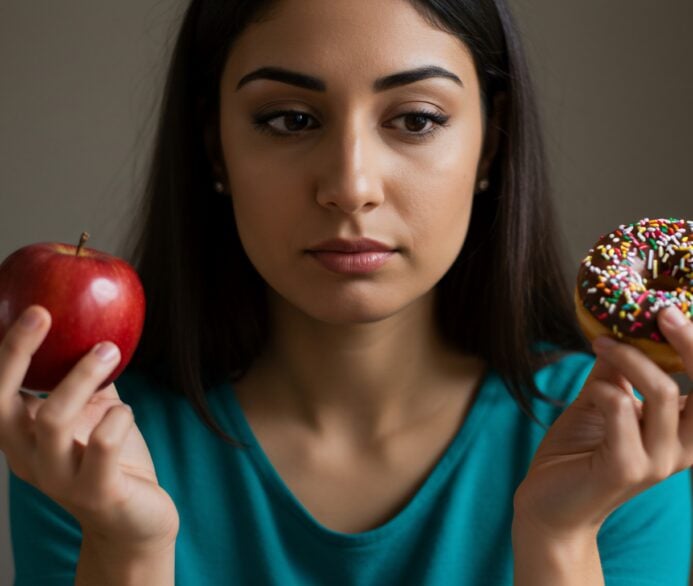 The Difference Between Dieting and Disordered Eating thumbnail