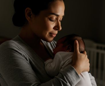 Postpartum Depression vs Exhaustion: How Can You Tell the Difference?