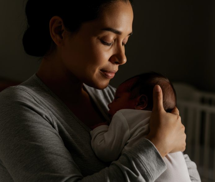 Postpartum Depression vs Exhaustion: How Can You Tell the Difference? thumbnail
